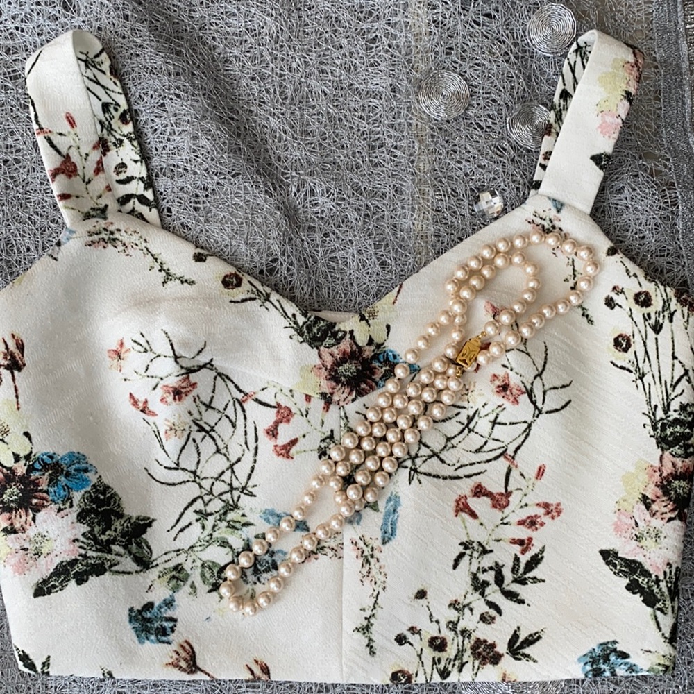 Floral white top